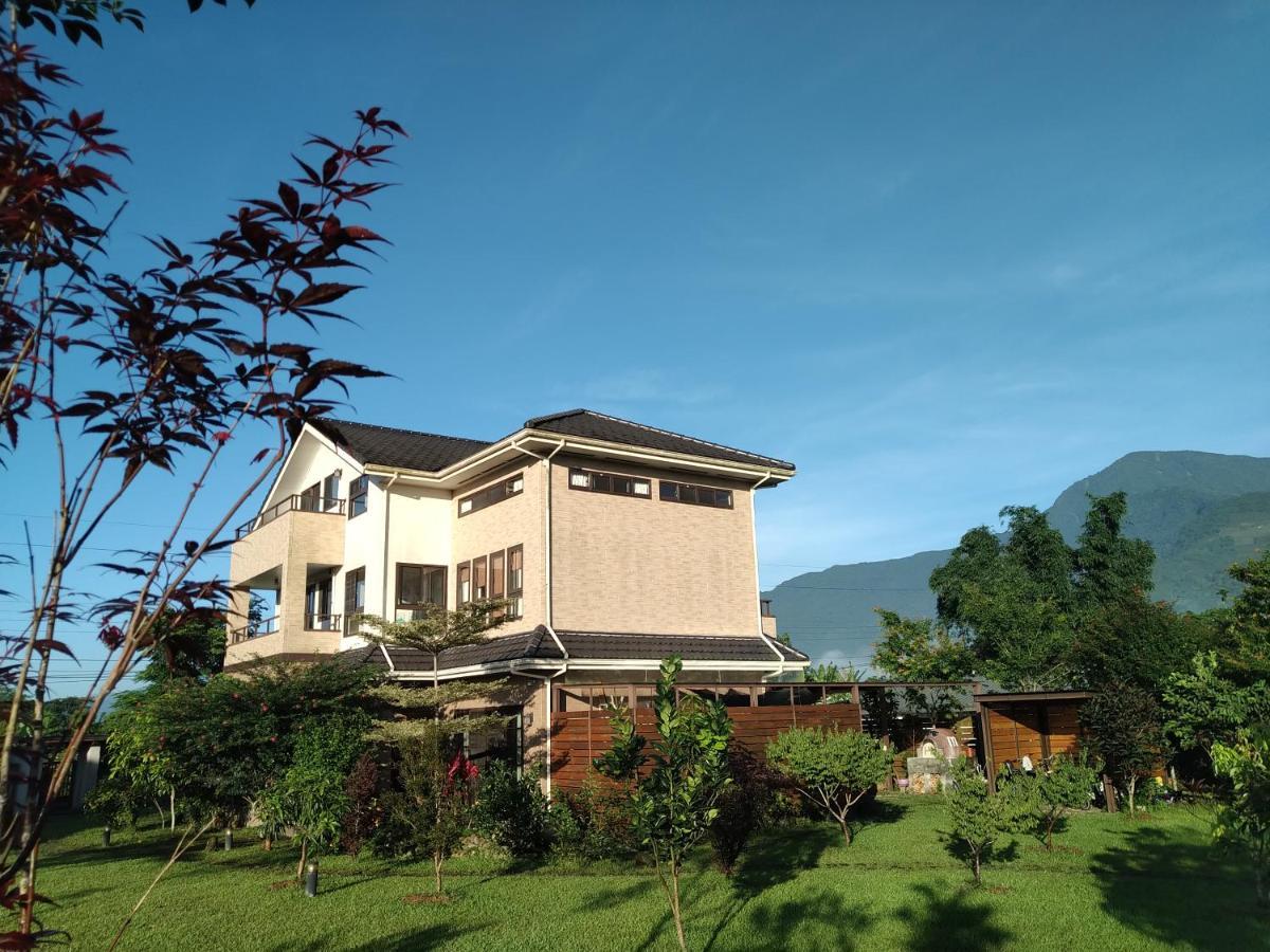 Celine'S B&B Fenglin Exterior photo